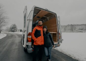 A couple of Van Lifers :) (IG: @clay.banks)
